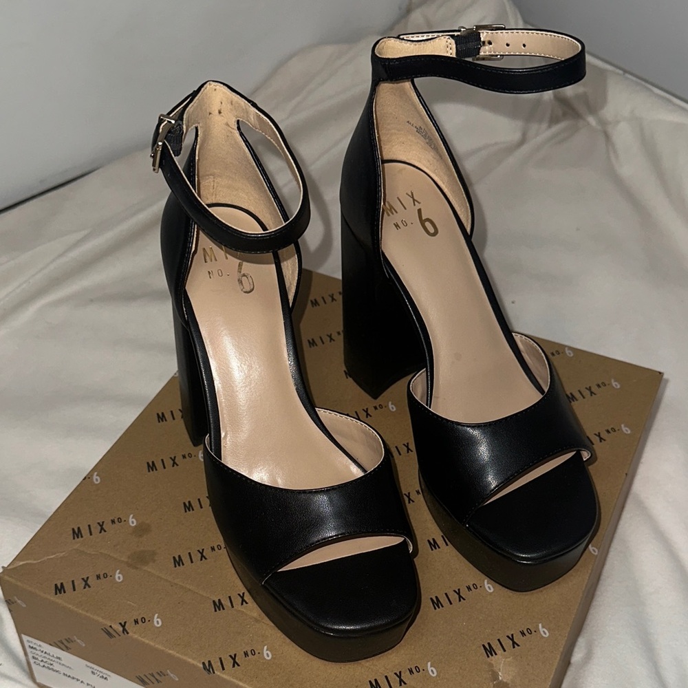 Mix No. 6 Black Block Heel | Size 8.5M | NWT